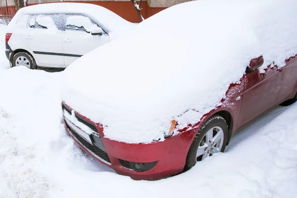 Red Car Snow Snowbank Snowfall Blizzard — Stock Photo, Image