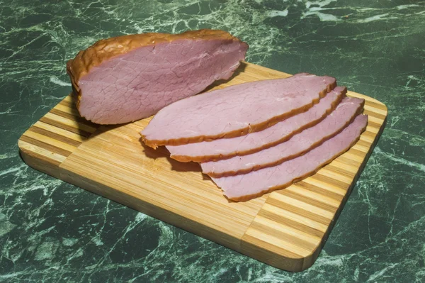 Порезанное мясо — стоковое фото