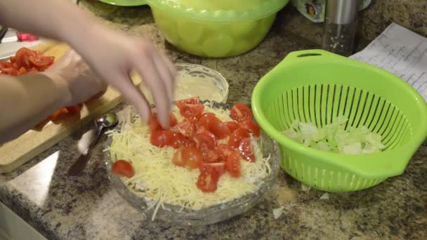 Preparação da salada — Vídeo de Stock