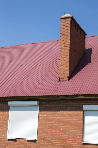 Boru, çatı, windows — Stok fotoğraf