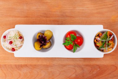 Biftek salatası / ıspanaklı, taze mantarlı ve balzamik soslu.