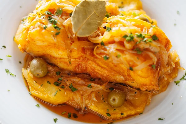 fırında balık ve patates. 