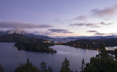 Peyzaj San Carlos de Bariloche, Patagonia, Arjantin