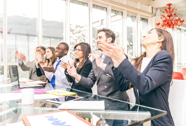 Business people clapping hands — Stock Photo, Image