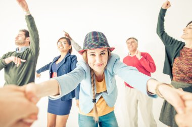 karışık bir grup insan