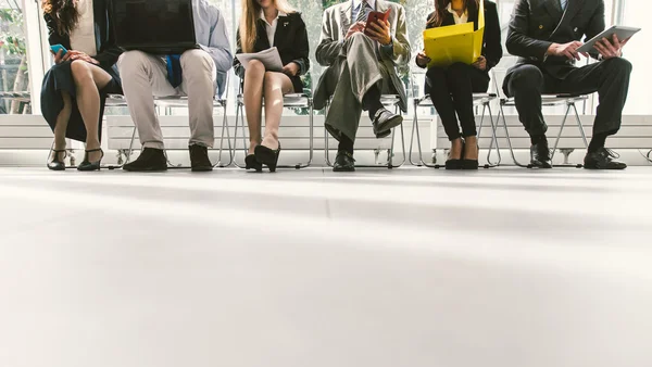 Gente de negocios esperando una entrevista —  Fotos de Stock