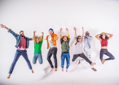 mutlu arkadaş atlama