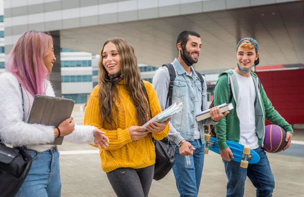 Happy Young People Meeting Outdoors Wearing Face Masks Covid Pandemic — Stock Photo, Image