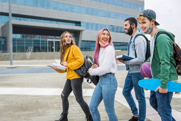 Happy Young People Meeting Outdoors Wearing Face Masks Covid Pandemic — Stock Photo, Image