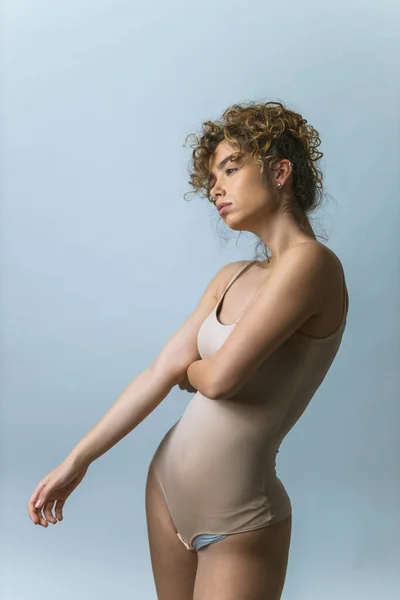 Krásná Žena Pózující Spodním Prádle Hezký Dívčí Portrét Pojmy Multikulturních — Stock fotografie