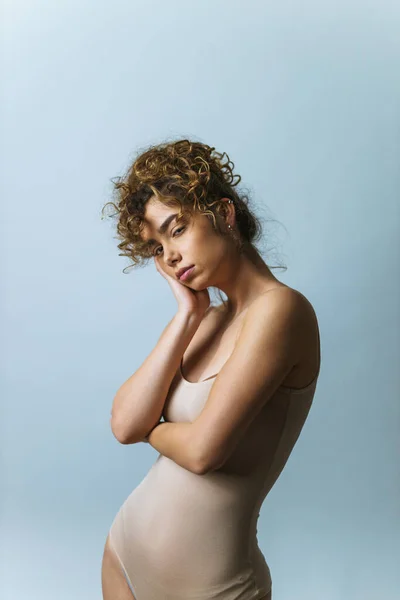 Krásná Žena Pózující Spodním Prádle Hezký Dívčí Portrét Pojmy Multikulturních — Stock fotografie