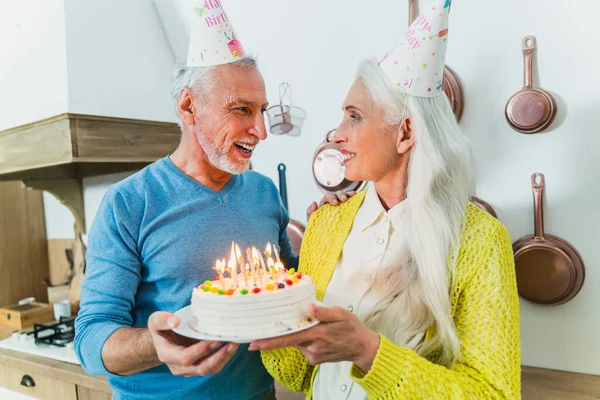 Vackra Äldre Par Älskare Äldre Människor Porträtt Samtidigt Kul Hemma — Stockfoto