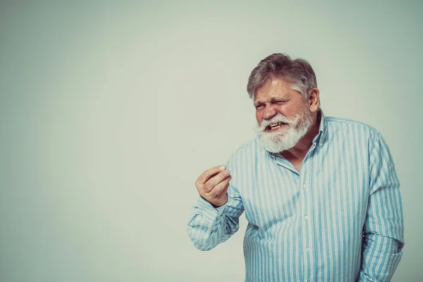 Grappige Senior Man Poserend Een Fotoshooting Gelukkige Hipster Die Grappige — Stockfoto