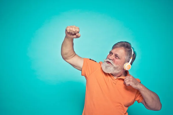 Grappige Senior Man Poserend Een Fotoshooting Gelukkige Hipster Die Grappige — Stockfoto