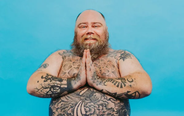 Hombre Gordo Divertido Haciendo Meditación Yoga Personaje Divertido Irónico —  Fotos de Stock