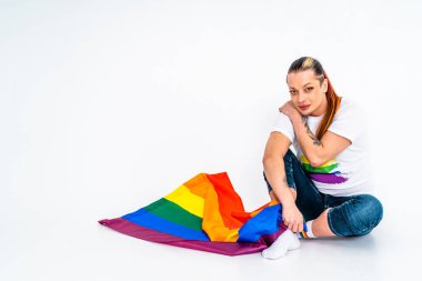 Igbtq toplum hakları için transseksüel mücadele - transseksüel erkek portresi, eşcinsellere, lezbiyenlere, transseksüellere ve homofobiye karşı kavramsal destek