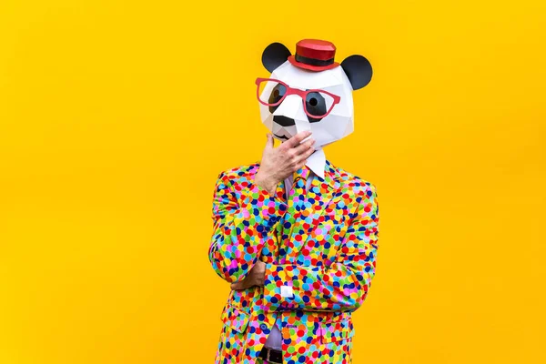 Hombre Feliz Con Divertida Máscara Polietileno Bajo Sobre Fondo Color —  Fotos de Stock