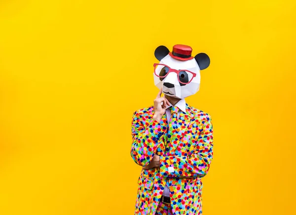 Hombre Feliz Con Divertida Máscara Polietileno Bajo Sobre Fondo Color —  Fotos de Stock