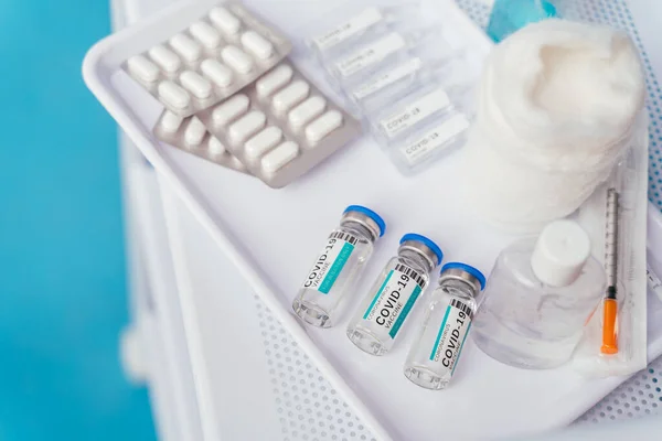 Primer Plano Los Frascos Cajas Medicamentos Covid Campaña Vacunación Contra —  Fotos de Stock