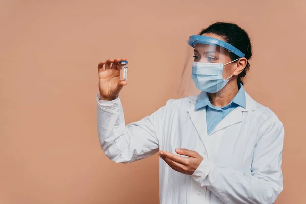 Bir Klinikte Covid Coronavirus Aşı Kampanyası Nsanlar Corona Virüsünün Aşılanma — Stok fotoğraf