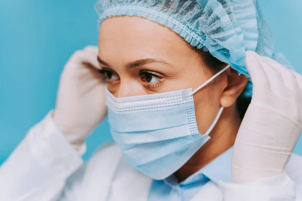 Bir Klinikte Covid Coronavirus Aşı Kampanyası Nsanlar Corona Virüsünün Aşılanma — Stok fotoğraf