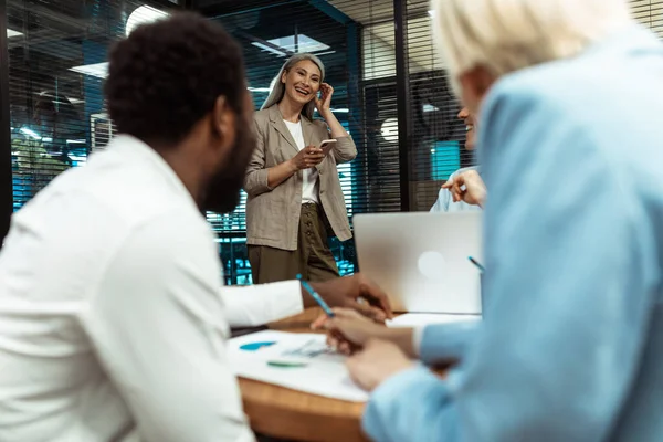 Filmisch Beeld Van Een Multi Etnisch Business Team Medewerkers Werken — Stockfoto