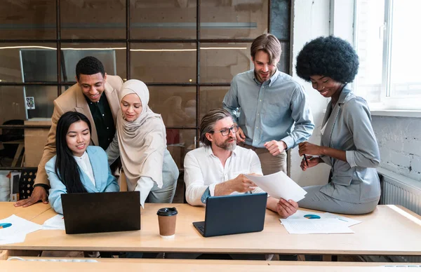 Start Het Business Team Kantoor Multi Etnische Groep Werkt Samen — Stockfoto