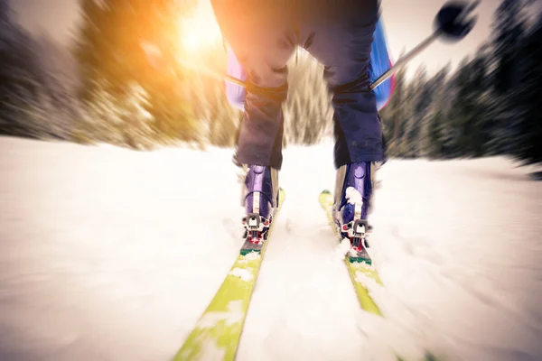 Esquiador al atardecer — Foto de Stock
