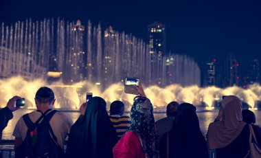 Dubai Çeşmesi gösterisinde