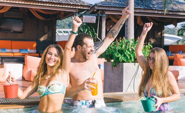 Fiesta en la piscina — Foto de Stock