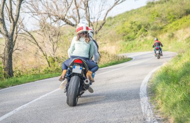 Motosiklet ücret hafta sonu
