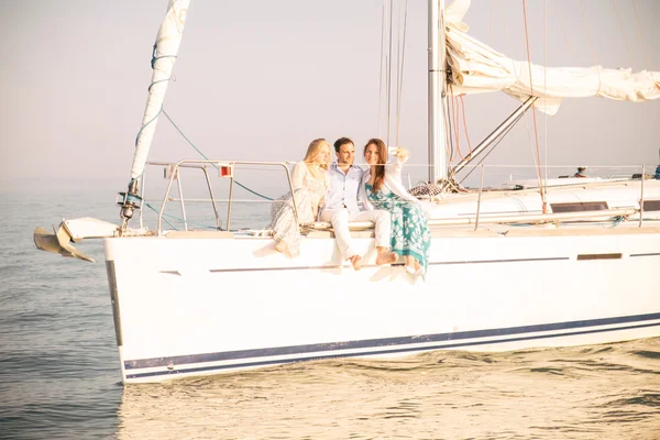 People partying on boat — Stock Photo, Image