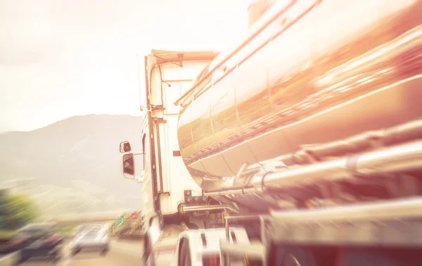 Truck on the freeway.blurred image — Stock Photo, Image