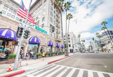Wilshire ave,Bevely Hills