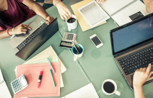 Start up table in office — Stock Photo, Image