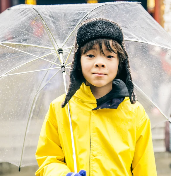 アジアの若い男の子の肖像画 — ストック写真