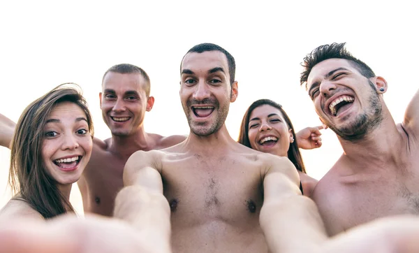 Morsomme selfies på th beach – stockfoto