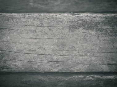 Bahçe düzenleme ve tasarım için kullanılmış eski ahşap demiryolu yatakları yığını