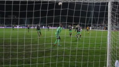 futbol ya da futbol