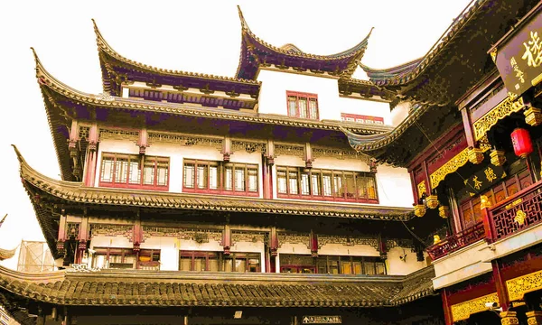 Las Pagodas Shanghai Asemejan Los Transbordadores Modernos Del Océano Una —  Fotos de Stock