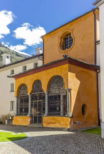 Ingang Van Het Oratorium Ossuarium Van Sint Anna Poschiavo — Stockfoto