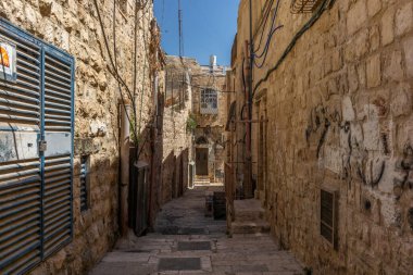 Eski Kudüs şehrindeki Arap mahallesindeki kumtaşından evler sabahın erken saatlerinde