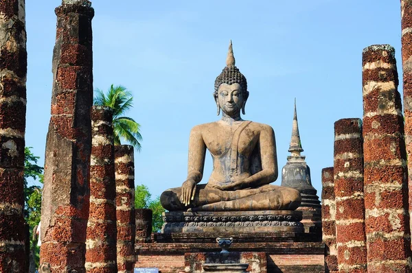 Buddhistiska bild i Sukothai historiska Park, Thailand Royaltyfria Stockbilder