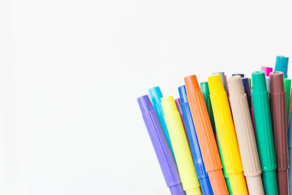 Caneta colorida sobre fundo branco — Fotografia de Stock