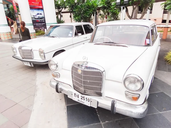 Retro car  in Chiang Mai, Thailand — Stock Photo, Image