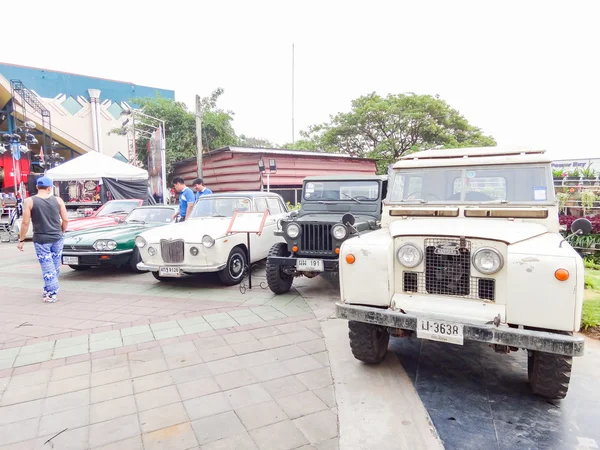 Retro samochodów w Chiang Mai, Tajlandia — Zdjęcie stockowe