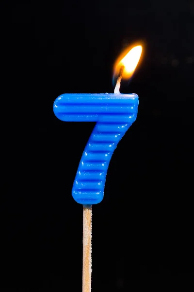 Rocznicę urodzin świece pokazujący numer. 7 — Zdjęcie stockowe