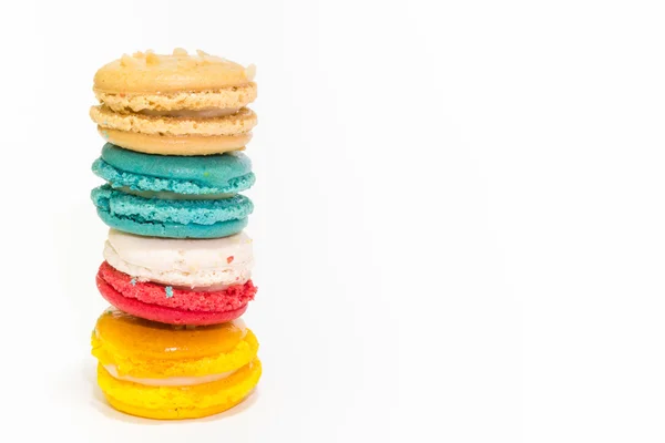 Primer plano Macarrón sobre fondo blanco — Foto de Stock