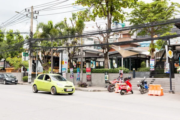 Nimmanhaemin Road on Augus 3, 2016 w Chiang Mai, Tajlandia — Zdjęcie stockowe