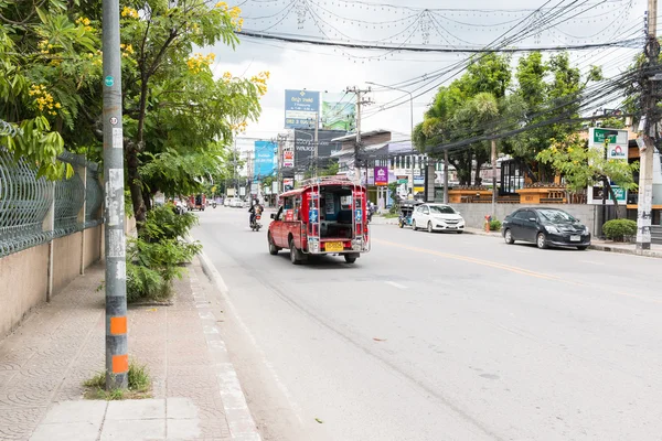 2016年、タイ・チェンマイのニマンヘミン通り — ストック写真